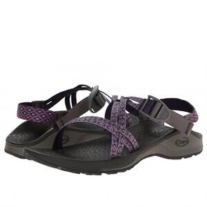 NEW CHACO kid's open toe flat sandal in vary purple rose